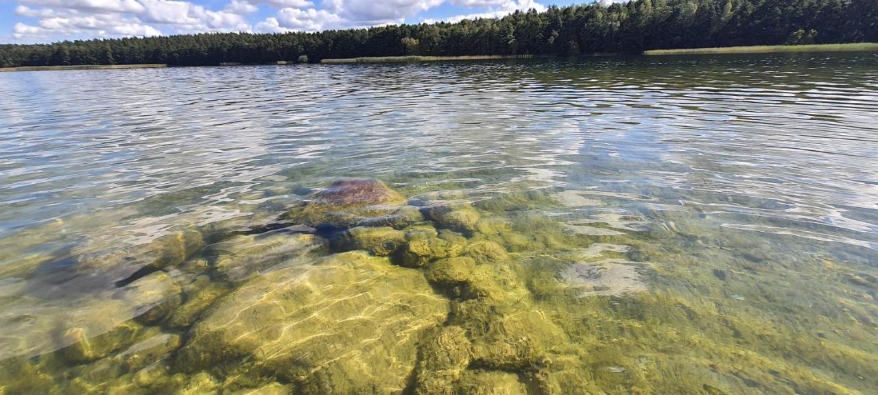 Domek Mazurski Caloroczny Nad Jeziorem Z Jacuzzi Spa Pasym Eksteriør bilde