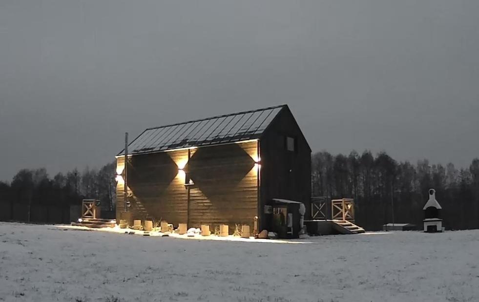 Domek Mazurski Caloroczny Nad Jeziorem Z Jacuzzi Spa Pasym Eksteriør bilde